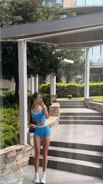 Avare.ee onlyfans leaked private content