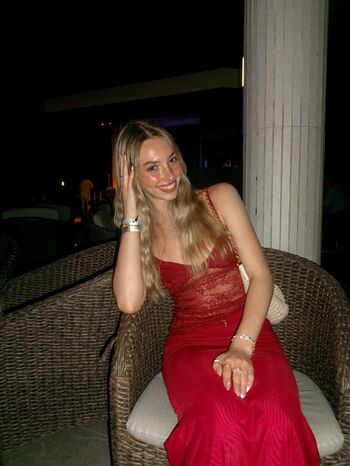 Taycarrow leaked private content