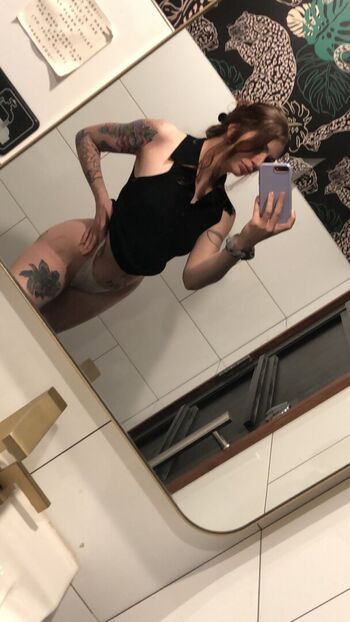 Haesicks / leaked private content