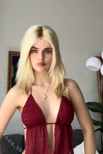 Tomtam/ leaked private content