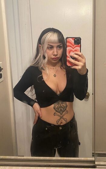 Maiababeee leaked private content