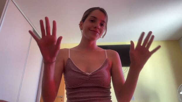 Smilecutty leaked private content