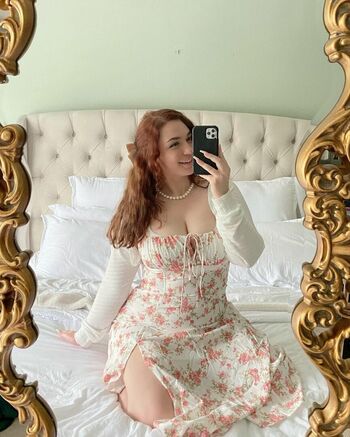 Foxxyfollie leaked private content