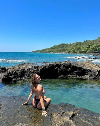 Subby bunny / leaked private content