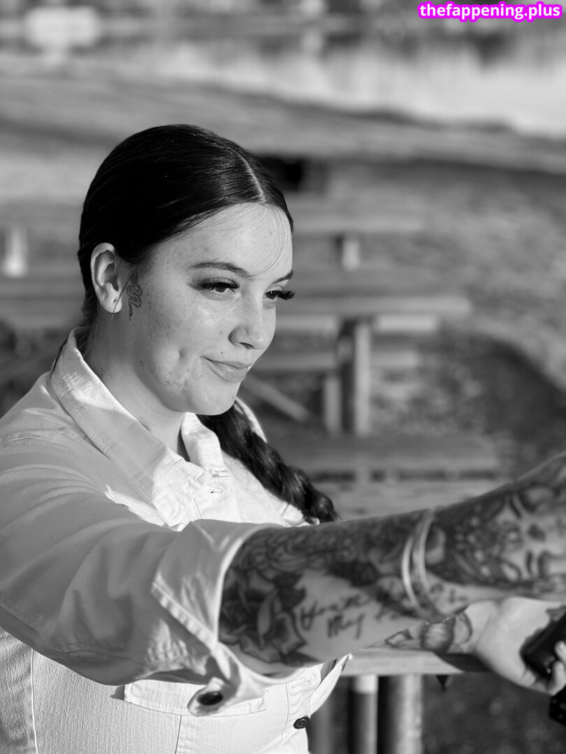 Newlay s/ leaked private content