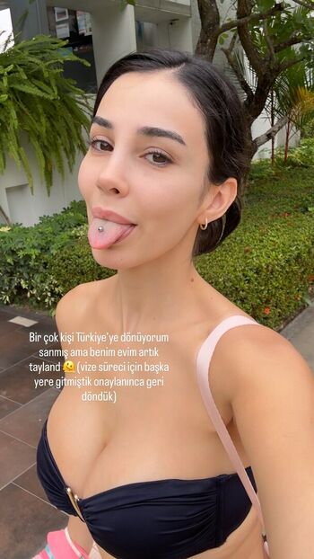 Aikuros nua leaked private content