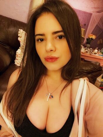 Vanessinator leaked private content