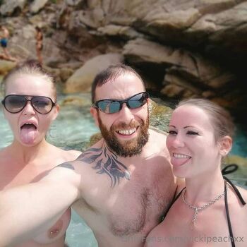 Haesicks / leaked private content