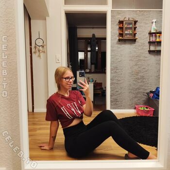 Julia logan/ leaked private content