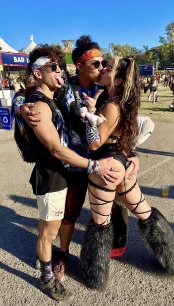 Wavy brin leaked private content