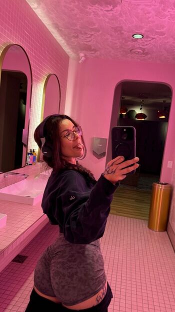 Wavy brin leaked private content