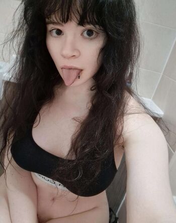 Nadine velazquez/ leaked private content