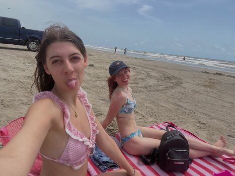 Haesicks / leaked private content