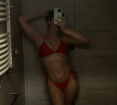 Rococoroyallefree/ leaked private content