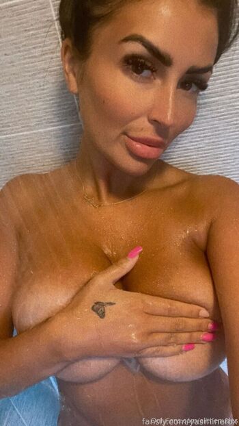 Chloethehokage/ leaked private content