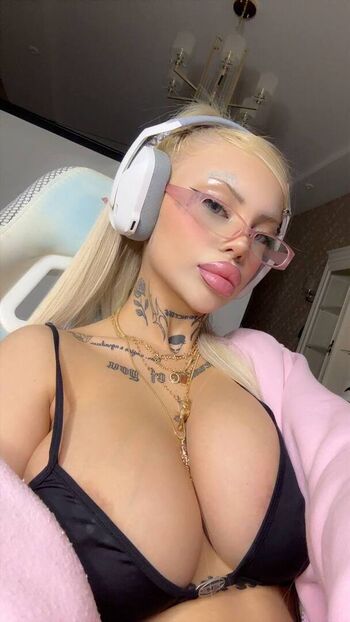 Haesicks / leaked private content