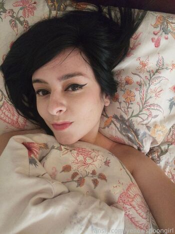 Yellowspoongirl leaked private content
