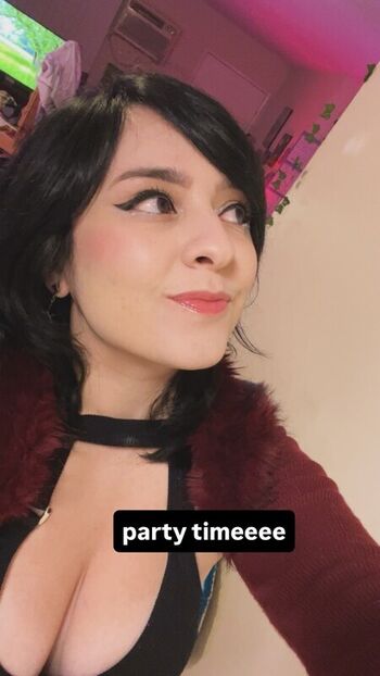 Yellowspoongirl leaked private content