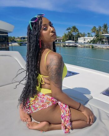 Del foster/ leaked private content