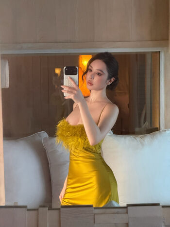 Emanovak nuda leaked private content