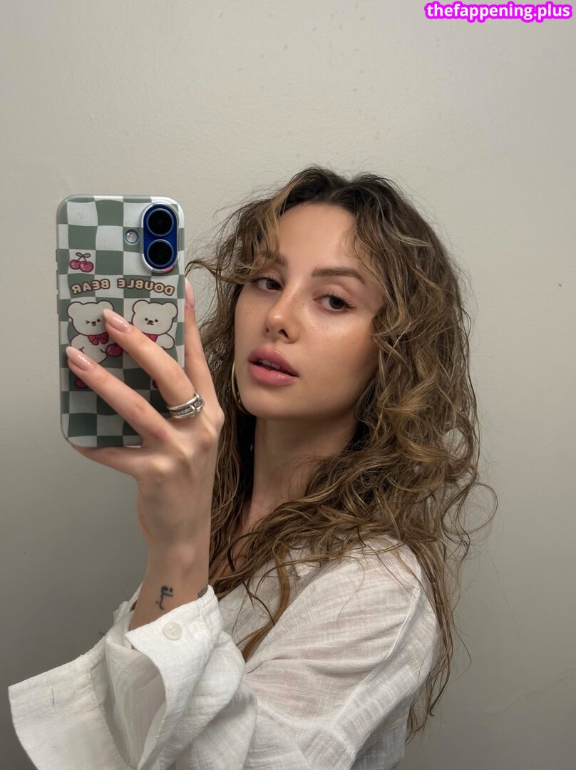 Julia logan/ leaked private content