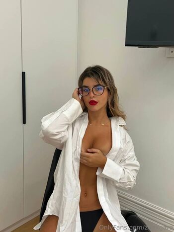 Alexandra daddario/ leaked private content