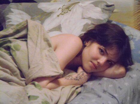 Mina bell/ leaked private content